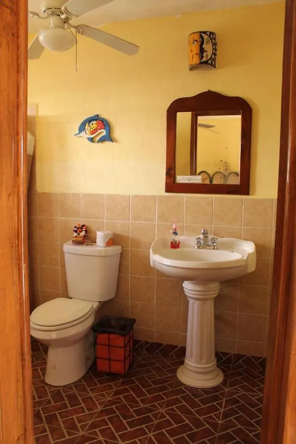 Cancun Guest House 2