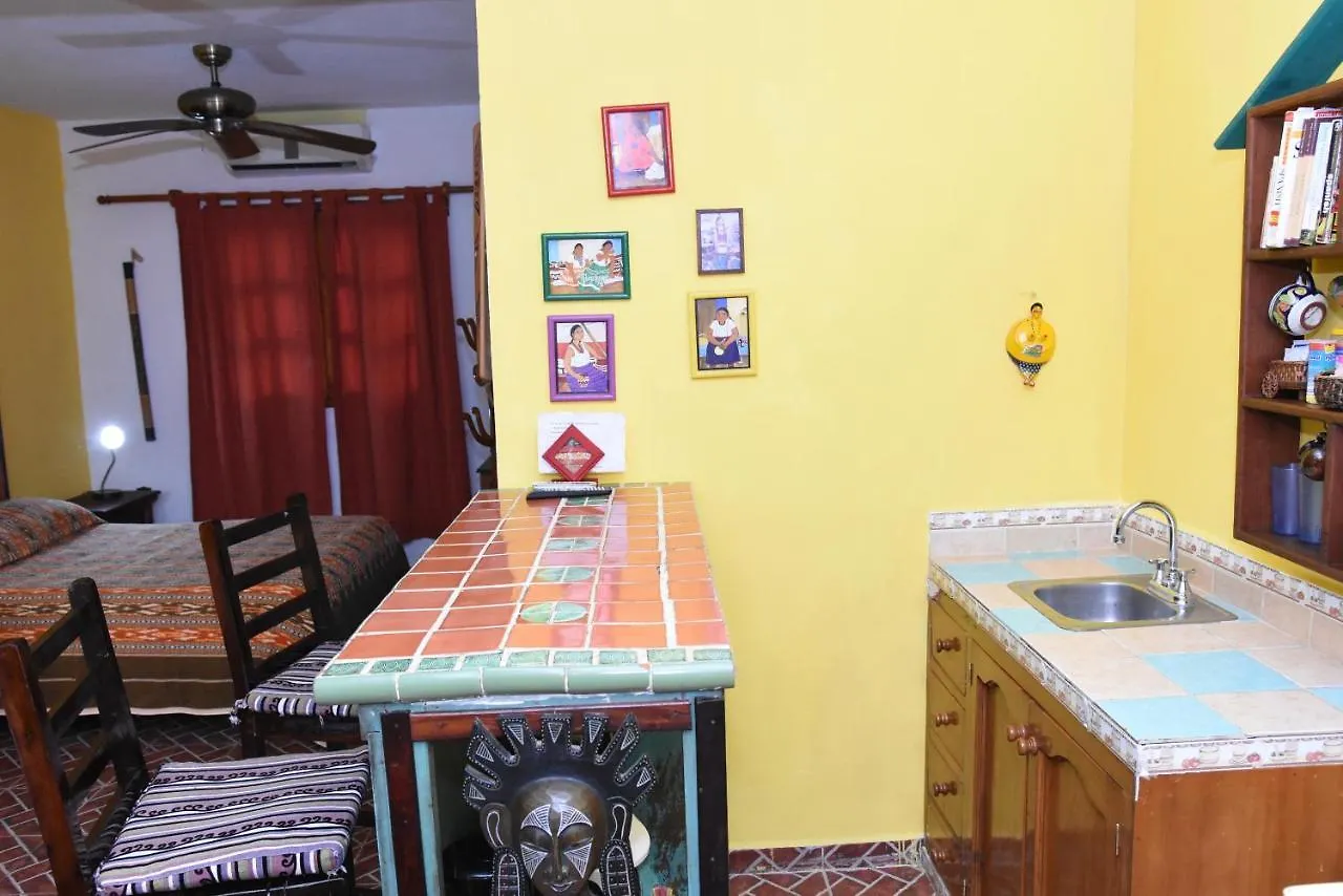 Cancun Guest House 2 מקסיקו