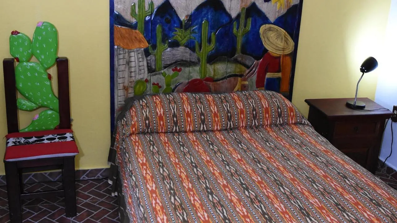 Cancun Guest House 2